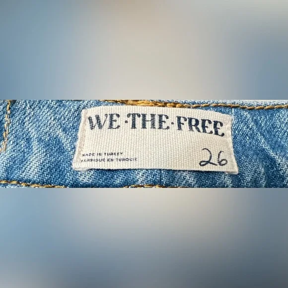 We The Free Light Blue Distressed Boyfriend Jeans Free People size 26 - Picture 11 of 13
